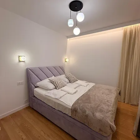 Forest Viii Aleje Jerozolimskie * Warsaw