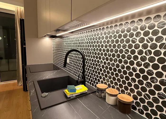 Forest Viii Aleje Jerozolimskie Apartment