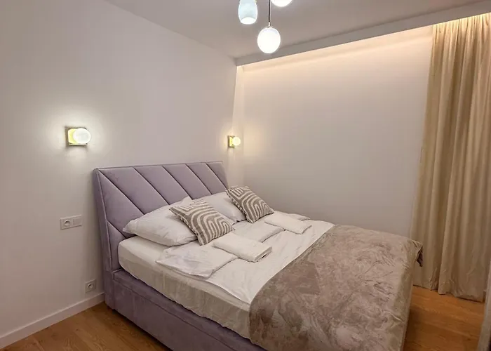 Forest Viii Aleje Jerozolimskie * Warsaw