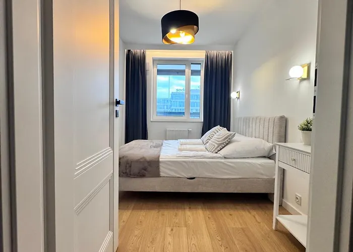 Forest Viii Aleje Jerozolimskie * Warsaw