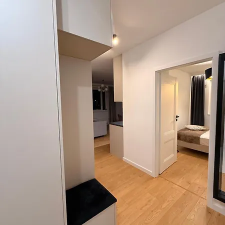 Forest Viii Aleje Jerozolimskie 아파트